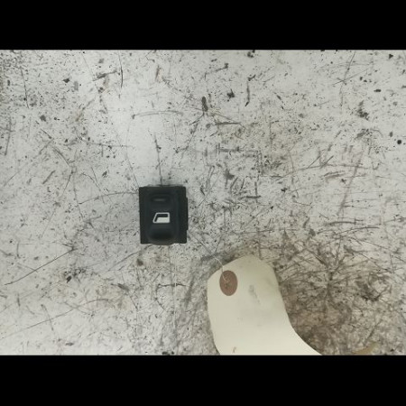 Commande lève-glace porte avant droite occasion PEUGEOT PARTNER I Phase 2 11-2002->05-2008 1.6 HDI 75ch