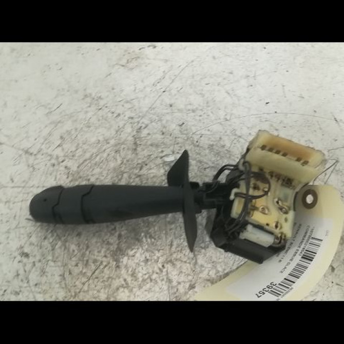 Commande essuie glace occasion RENAULT SCENIC I Phase 2 08-1999->06-2003 1.6i 107ch 7701047262 2