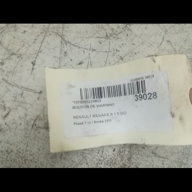 Bouton de warning occasion RENAULT MEGANE III Phase 1 11-2008->01-2012 1.5 DCI 90ch 252100502R 2