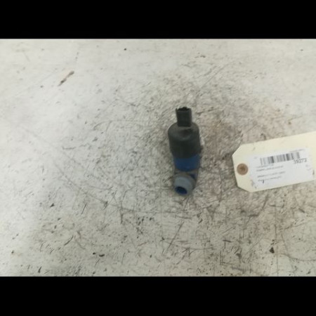 Pompe lave-glace avant occasion RENAULT CLIO III Phase 2 03-2009->12-2014 1.5 DCI 75ch 7700428386