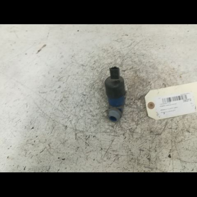 Pompe lave-glace avant occasion RENAULT CLIO III Phase 2 03-2009->12-2014 1.5 DCI 75ch 7700428386 1