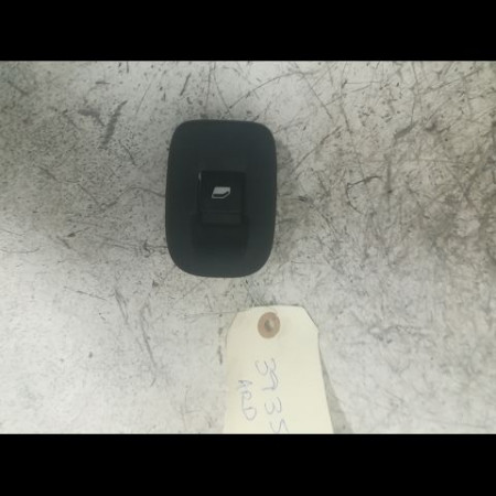 Commande leve-glace porte arrière droite occasion PEUGEOT 208 Phase 2 04-2015->... 1.6 BLUE HDI 100ch 96751119ZD