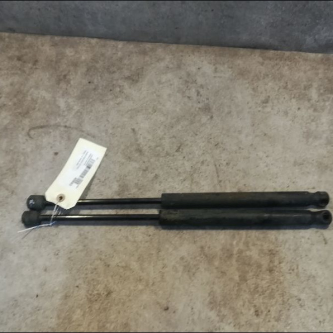 Verin droit hayon occasion FORD FOCUS II Phase 1 09-2004->12-2007 1.6 TDCI 110ch 1321021 1