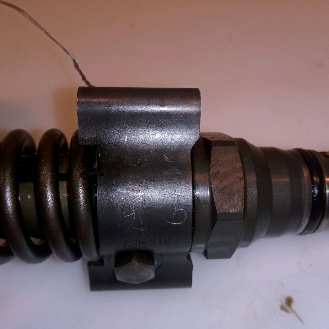 Injecteur occasion VOLKSWAGEN GOLF V Phase 1 11-2003->10-2008 2.0 TDI 140ch 2