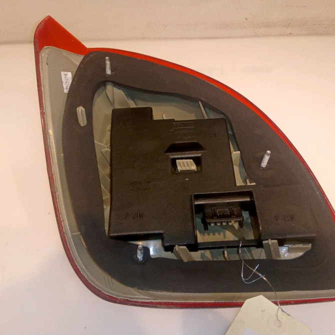 Feu arrière droit occasion FORD FIESTA IV Phase 1 09-1995->09-1999 1.3i 1044154 2