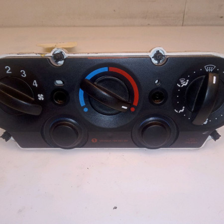 Commande de chauffage occasion FORD FIESTA V Phase 1 09-2002->10-2005 1.4i 1426730