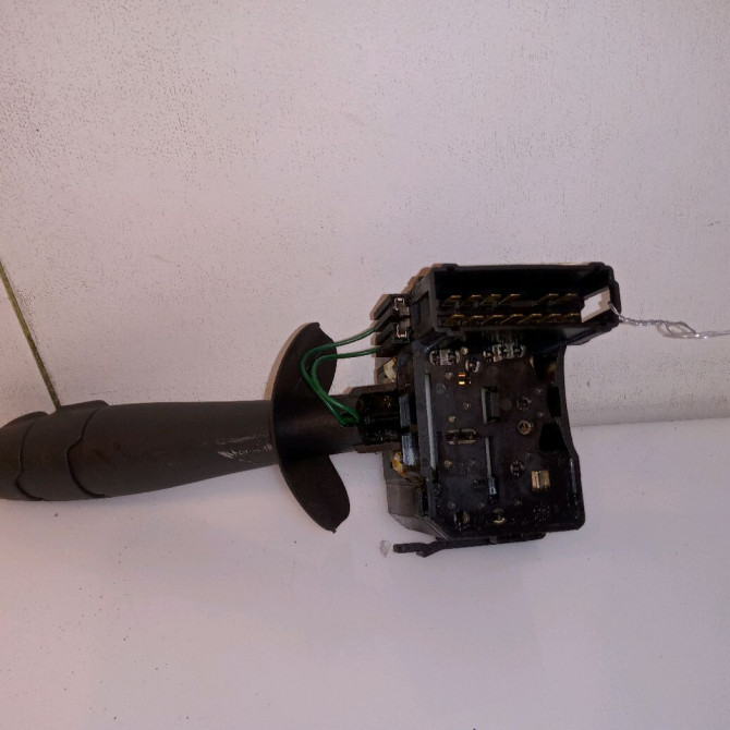 Commande essuie glace occasion RENAULT LAGUNA II Phase 2 03-2005->09-2007 1.9 DCI 110ch 7701048915 2