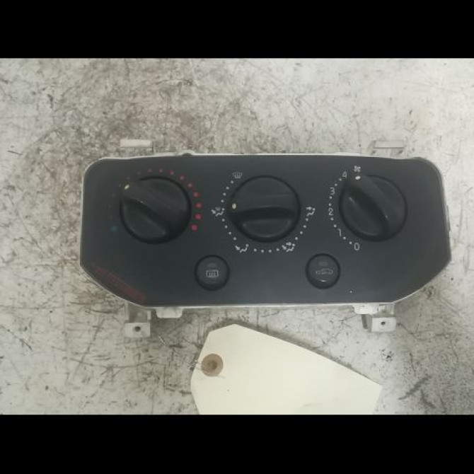 Commande de chauffage occasion RENAULT CLIO II Phase 1 03-1998->06-2001 1.2 1