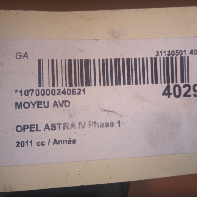 Moyeu avd occasion OPEL ASTRA IV Phase 1 01-2010->06-2012 13583479 4