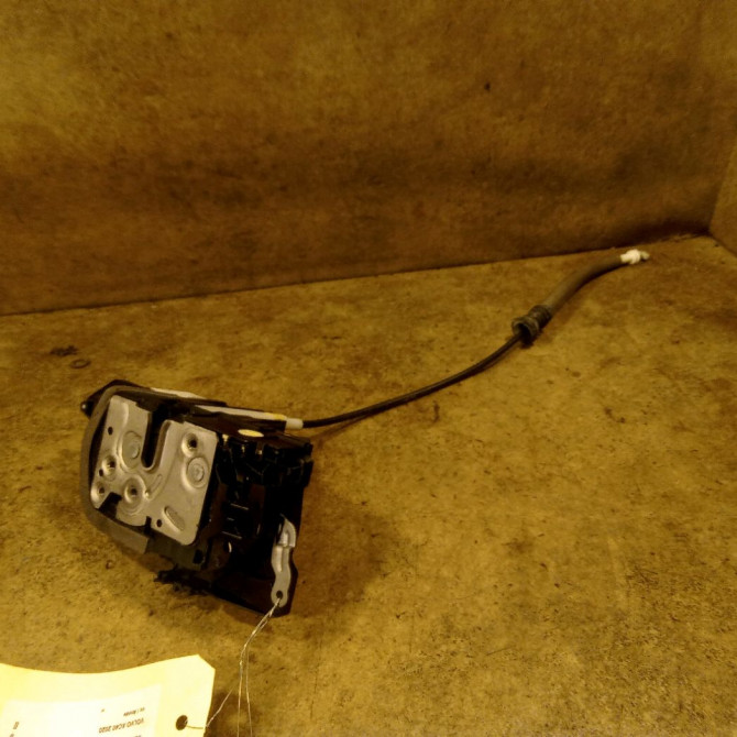 Serrure porte arg occasion VOLVO XC40 32131414 1