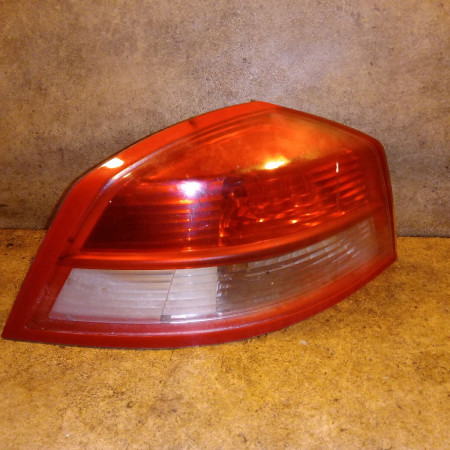 Feu arrière gauche occasion RENAULT VELSATIS Phase 2 04-2005->12-2009 2.2 DCI 150ch 8200686566