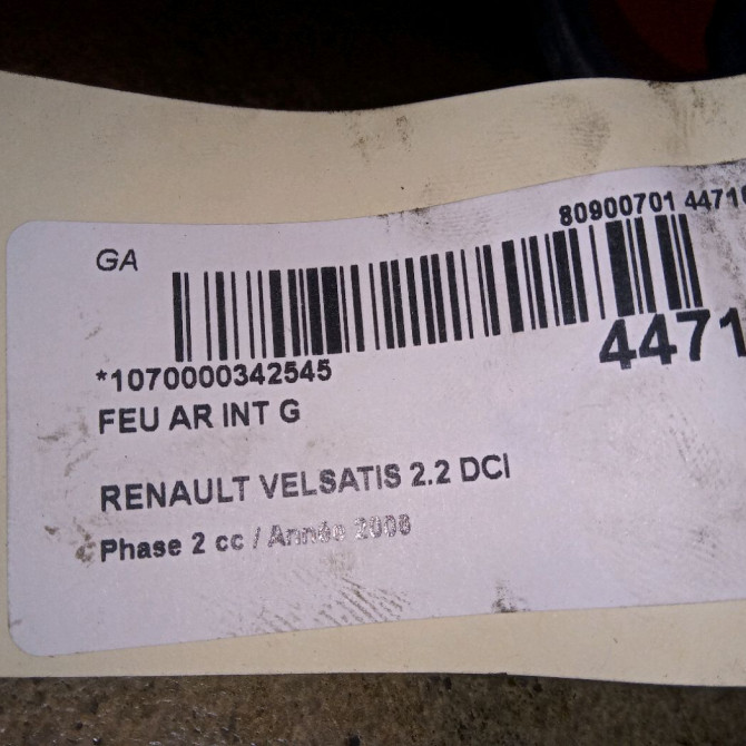 Feu arrière interieur gauche occasion RENAULT VELSATIS Phase 2 04-2005->12-2009 2.2 DCI 150ch 8200686568 3