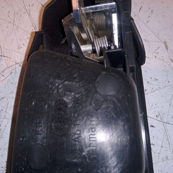 Poignee int porte avg occasion VOLKSWAGEN TIGUAN I TIGUAN I Phase 2 2011-04-01->2016-12-31 2.0 TDI 140ch 5N1837113FUAQ 3