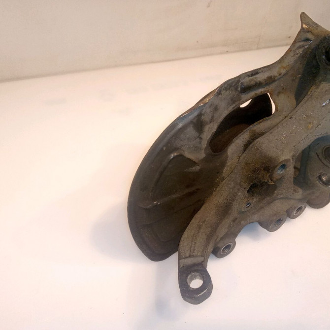 Moyeu avg occasion MERCEDES CLASSE C II Phase 1 05-2000->03-2004 C 220 CDI 2093300325 3