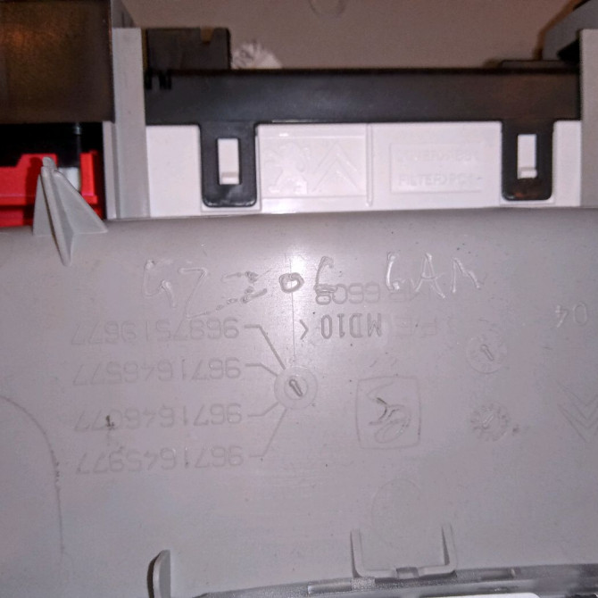 Plafonnier occasion CITROEN C4 II Phase 1 10-2010->01-2015 2.0 HDI 150ch 6362AZ 3