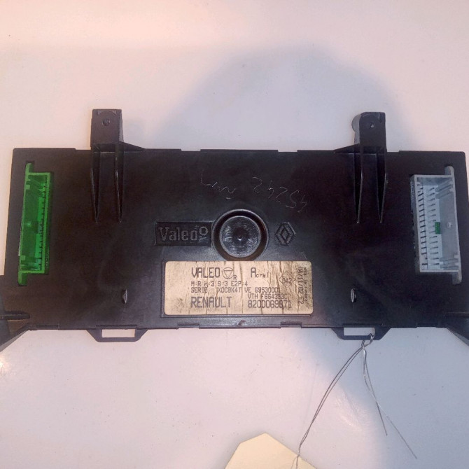 Commande de chauffage occasion RENAULT CLIO II Phase 2 06-2001->07-2006 1.5 DCI 80ch 2