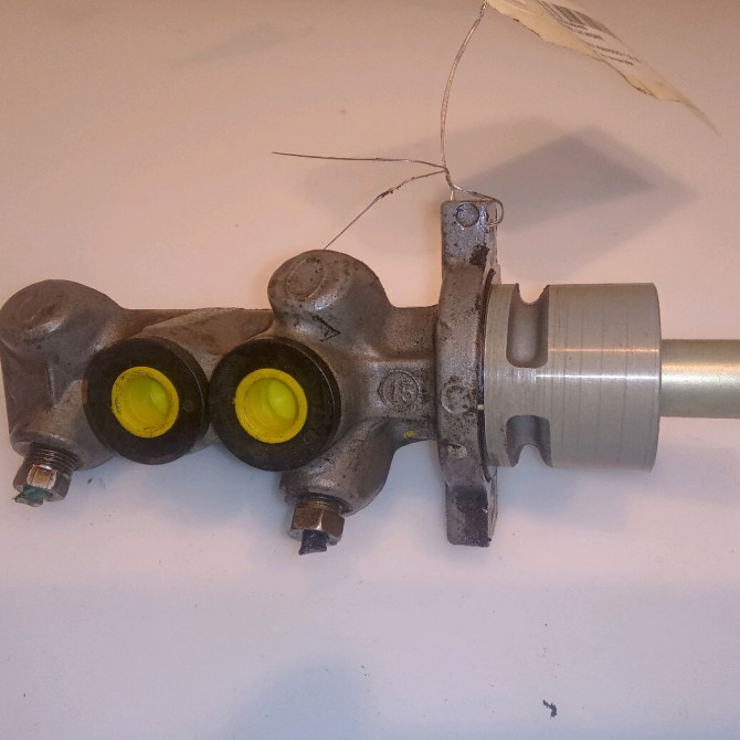 Maitre cylindre occasion RENAULT KANGOO I Phase 1 09-1997->06-2003 1.2i 16v 75ch 7701207198 1