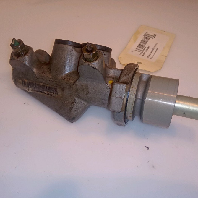 Maitre cylindre occasion RENAULT KANGOO I Phase 1 09-1997->06-2003 1.2i 16v 75ch 7701207198 2