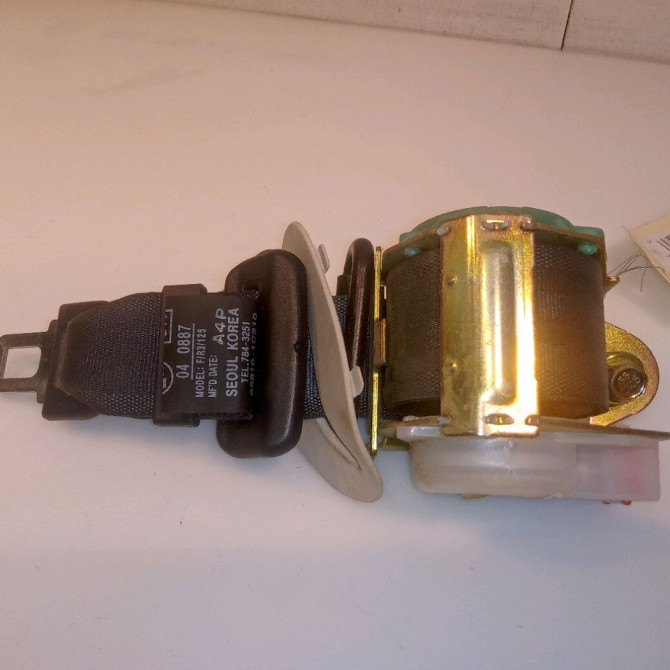 Ceinture centrale arriere occasion HYUNDAI GETZ Phase 1 09-2002->11-2005 1.1i 898201C000BJ 2