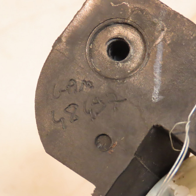 Volet de trappe carburant occasion FIAT 500 II 500 II Phase 1 2007-07-01->2016-03-31 1.2i 69ch 51785379 3