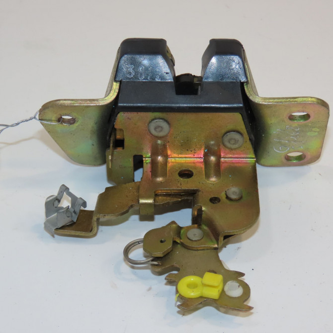 Serrure hayon occasion MITSUBISHI SPACE STAR II Phase 1 10-1998->03-2006 1.3i 85ch MR247931 2