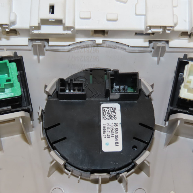 Plafonnier occasion CITROEN C4 PICASSO II Phase 1 04-2013->... 1.6 e-HDi 8v 115ch 98064460BJ 3