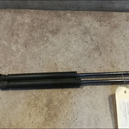 Verin droit hayon occasion VOLKSWAGEN POLO III Phase 1 10-1994->11-1999 1.6 6N0827550A