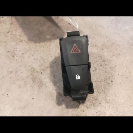 Bouton de warning occasion RENAULT MEGANE III Phase 3 10-2013->... 1.5 DCI 95ch