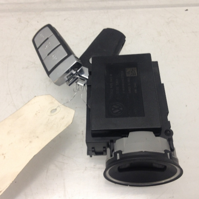 Lecteur de carte occasion VOLKSWAGEN PASSAT V Phase 1 03-2005->10-2010 2.0 TDI 16v 140ch 1