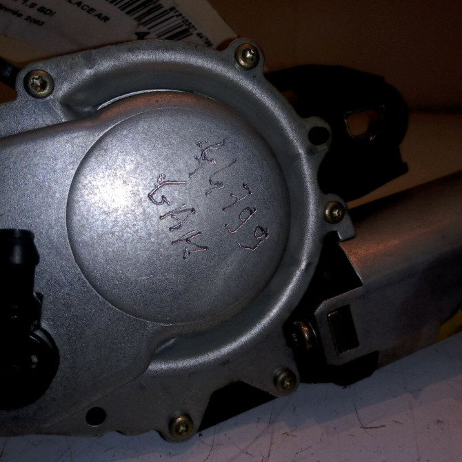 Moteur essuie-glace arrière occasion SEAT IBIZA III Phase 1 03-2002->03-2006 1.9 SDI 6L6955711B 3