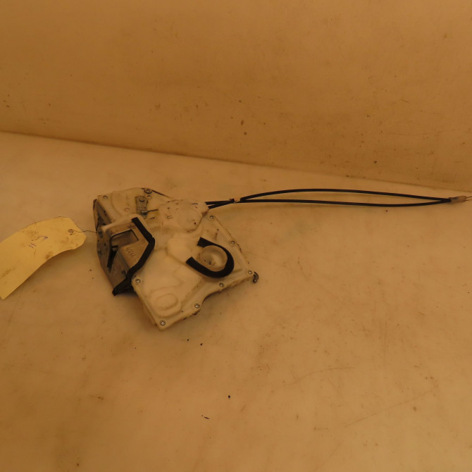 Serrure porte avd occasion SUZUKI SWIFT III Phase 1 03-2005->09-2011 1.3 VVT 8220162J23 2