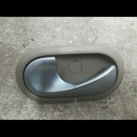 Poignee int porte avd occasion RENAULT MODUS Phase 2 01-2008->12-2012 1.5 DCI 105ch 8200752798