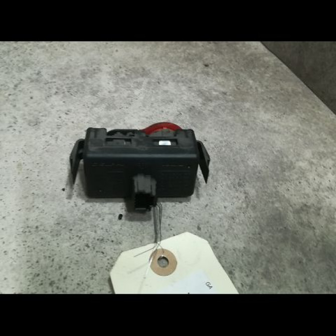 Bouton de warning occasion RENAULT CLIO III Phase 2 03-2009->12-2014 1.5 DCI 70ch 252103766R 2