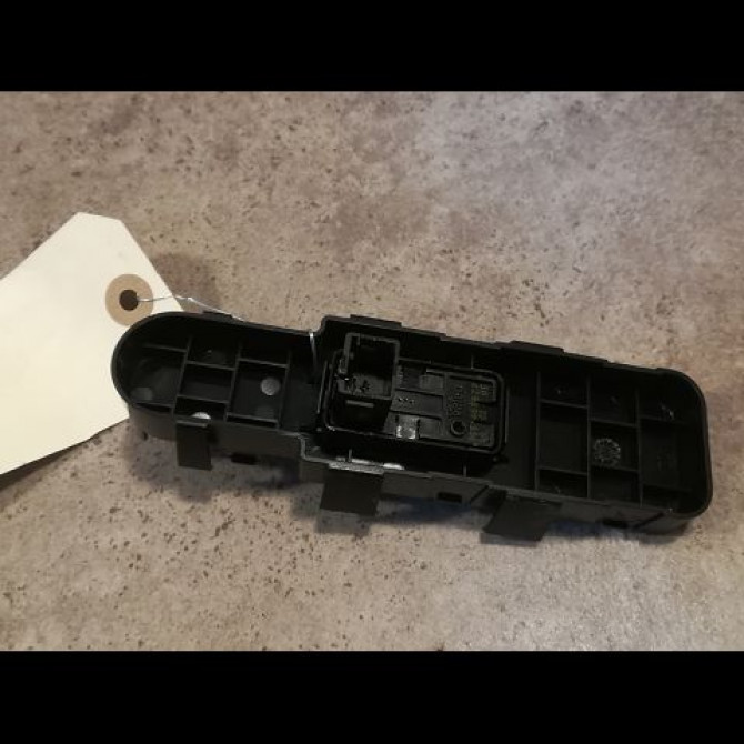 Commande lève-glace porte avant droite occasion CITROEN C4 I Phase 1 11-2004->07-2008 1.6 HDI 92ch 2