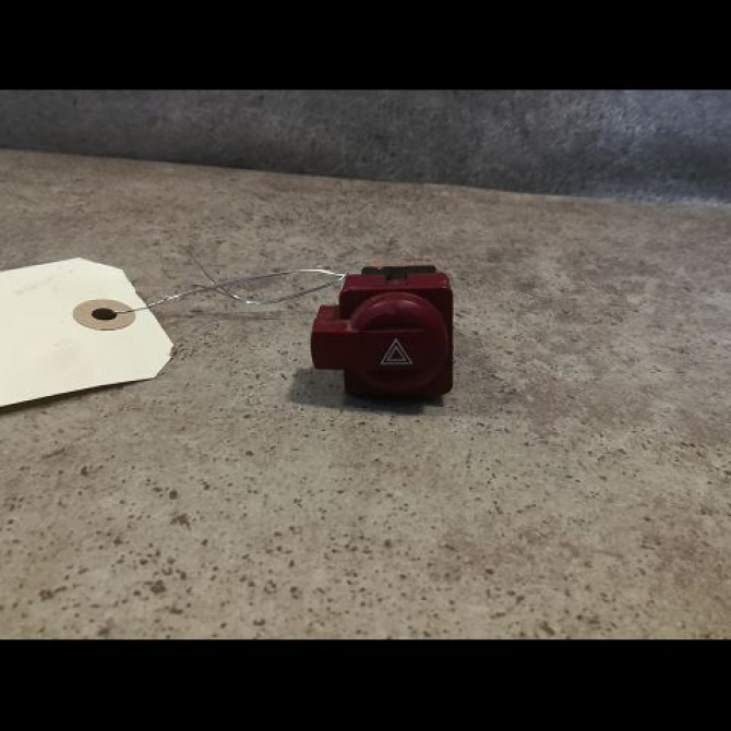 Bouton de warning occasion CITROEN C4 I Phase 1 11-2004->07-2008 1.6 HDI 92ch 1