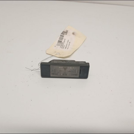 Eclaireur plaque de police d occasion NISSAN NOTE I Phase 1 03-2006->03-2009 1.4i 88ch 26510AU300