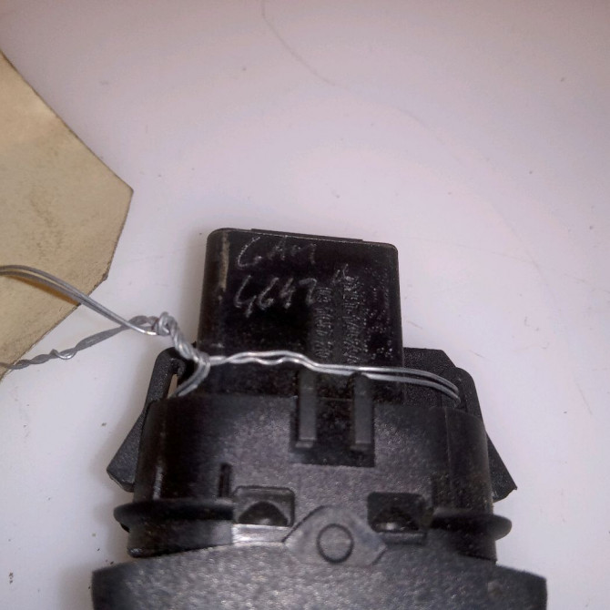 Commande lève-glace porte avant droite occasion FORD FOCUS II Phase 1 09-2004->12-2007 1.8 TDCI 115ch 1471913 3