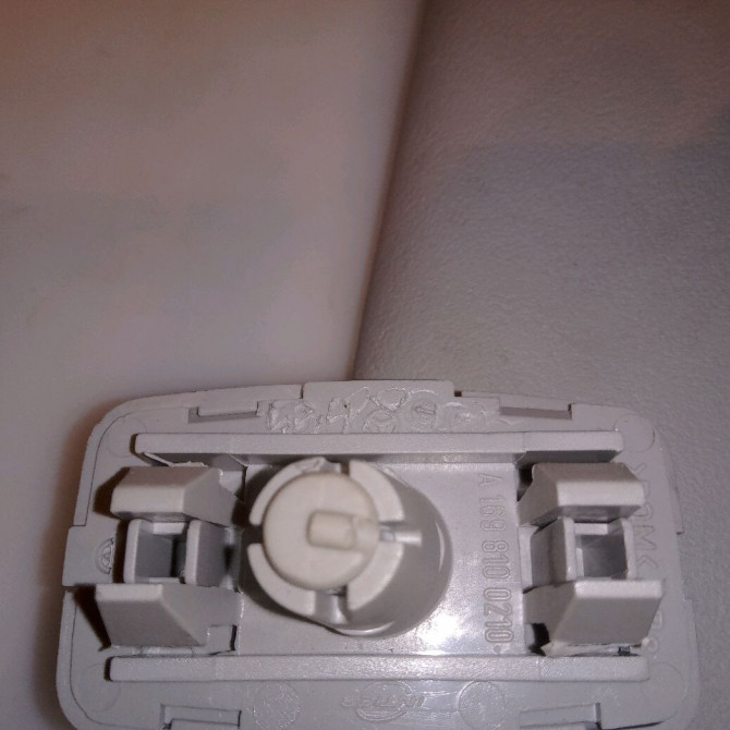 Pare-soleil droit occasion MERCEDES CLASSE A I 16981004107H48 4