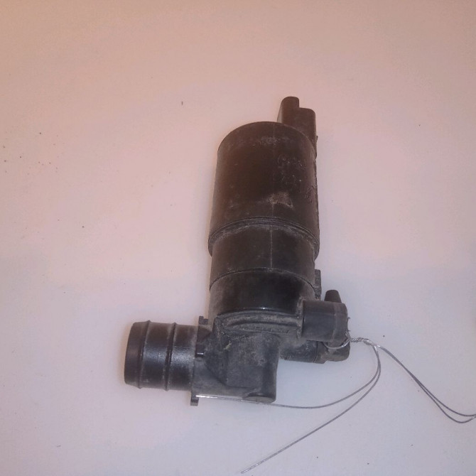 Pompe lave-glace avant occasion TOYOTA AYGO I Phase 1 06-2005->11-2009 1.0 VVTI 853300H020 1