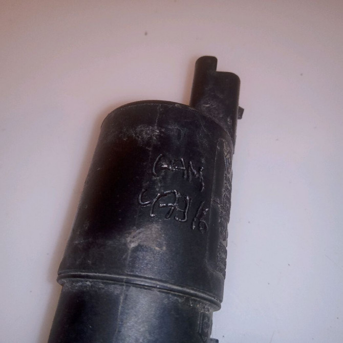 Pompe lave-glace avant occasion TOYOTA AYGO I Phase 1 06-2005->11-2009 1.0 VVTI 853300H020 4