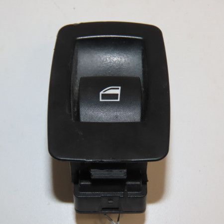 Commande lève-glace porte avant droite occasion B.M.W. SERIE 3 V Phase 1 03-2005->09-2008 61316945876