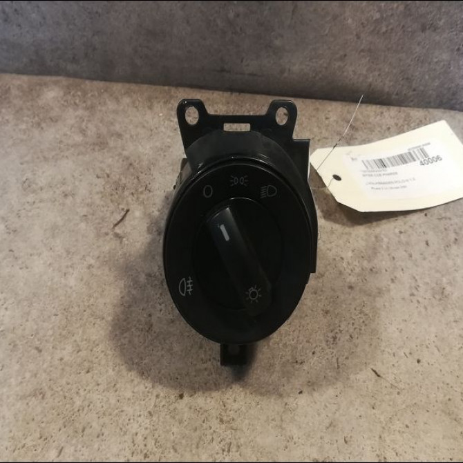 Interrupteur commande de phares occasion VOLKSWAGEN POLO IV Phase 2 05-2005->09-2009 1.2 60ch 6Q0953513F9B9 1