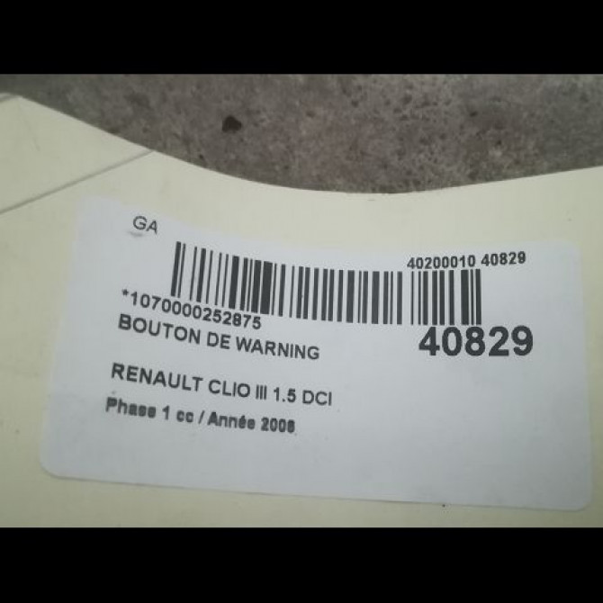 Bouton de warning occasion RENAULT CLIO III Phase 1 09-2005->03-2009 1.5 DCI 85ch 252103766R 2