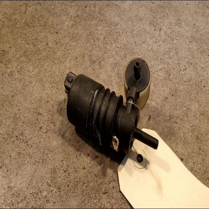 Pompe lave-glace avant occasion VOLKSWAGEN GOLF III Phase 1 01-1992->12-1997 1.4i 60ch 1H6955651 2