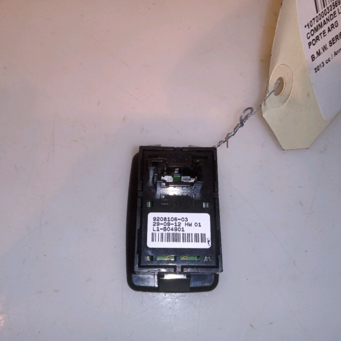Commande leve-glace porte arrière gauche occasion B.M.W. SERIE 1 II Phase 1 08-2011->06-2015 61319208106 2