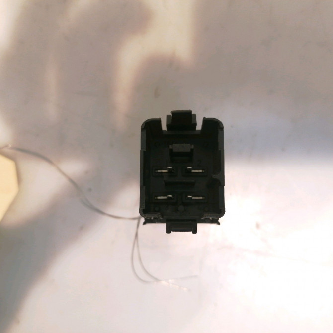 Bouton de warning occasion VOLKSWAGEN EOS Phase 1 04-2006->01-2011 2.0 TDI 140ch 1Q0953509 2