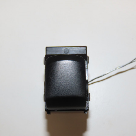 Commande leve-glace porte arrière gauche occasion HYUNDAI IX20 Phase 1 10-2010->... 1.4 CRDI 90ch 935751K000GU