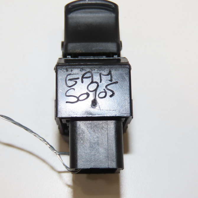 Commande leve-glace porte arrière gauche occasion HYUNDAI IX20 Phase 1 10-2010->... 1.4 CRDI 90ch 935751K000GU 4