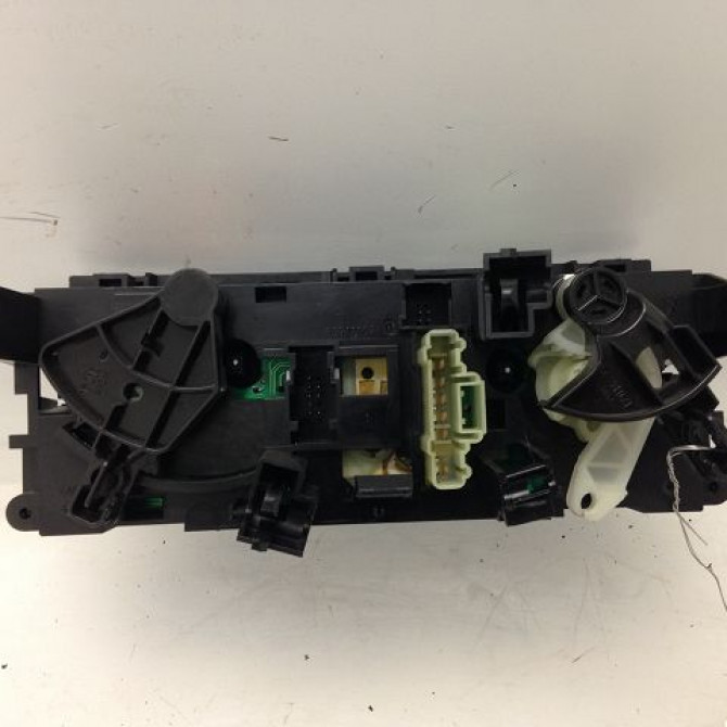 Commande de chauffage occasion PEUGEOT 207 Phase 1 04-2006->06-2013 1.6 HDI 16v 90ch 6451TL 2