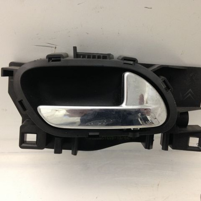 Poignee int porte ard occasion PEUGEOT 207 Phase 1 04-2006->06-2013 1.6 HDI 16v 90ch 9144A5 1